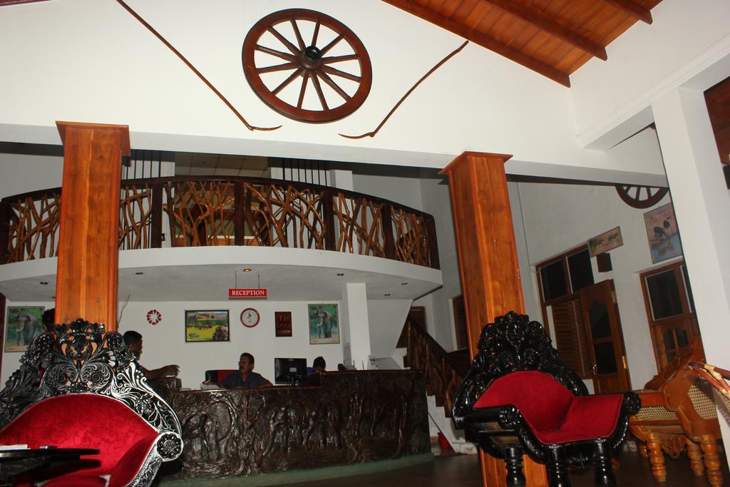 Wila Safari Hotel Tissamaharama Exterior photo